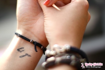 Tatuaj pe încheietura mâinii pentru fete