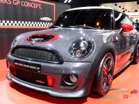 Parametrii tehnici ai mini coupé și revizuirile proprietarilor hatchback-urilor din corpul f56