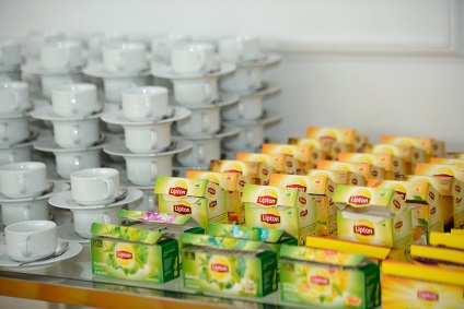Testerele T-lipton amintesc mii de nuante de arome pentru a pastra constanta colectiilor de ceai 
