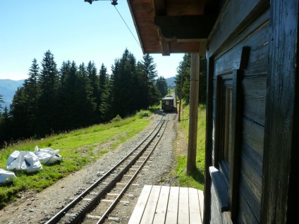 Tramvaiul monblanc (trenul mont Blanc) sau cum ajungeți la începutul traseului clasic de urcare