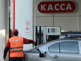 Taxa de transport va fi înlocuită cu accize pe benzină rusia