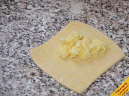 Bufeuri triunghiulare cu brânză (rețetă pas cu pas cu fotografie)