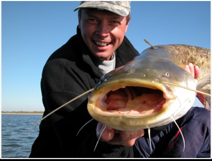 Trofeul de pescuit în Delta Volga