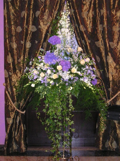 Virág dekoráció esküvő