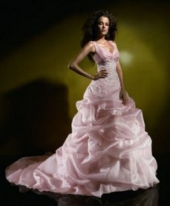 Egy álom vált valóra - rózsaszín menyasszonyi ruha