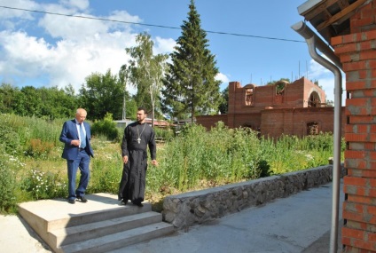 У полотняному заводі пройшло засідання опікунської ради з відновлення храму перетворення