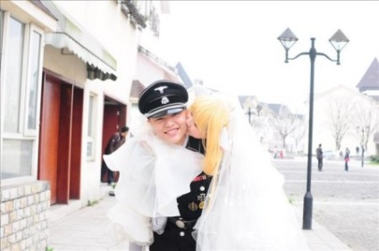 Japán fasiszta esküvő - 50 árnyalatú sárga - hírek, viccek, torma