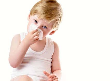 Nasul înfundat al copilului este ceea ce trebuie să faceți dacă nasul este puternic înfundat