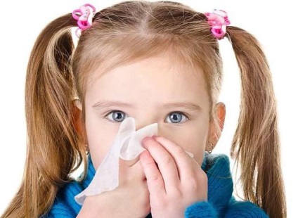 Nasul înfundat al copilului este ceea ce trebuie să faceți dacă nasul este puternic înfundat