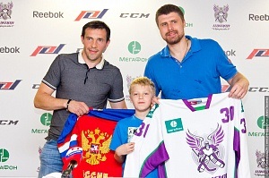 Zelenograd, datsyuk și bryzgalov au arătat cum să pregătească jucători de hochei - rapoarte foto și video