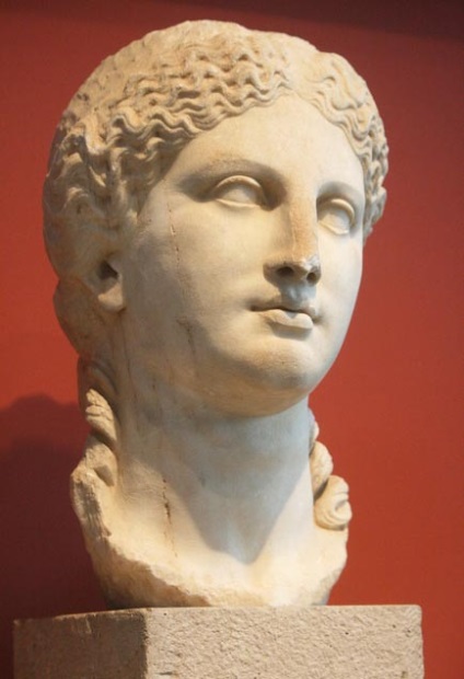 O femeie din Grecia antică - totul despre familie