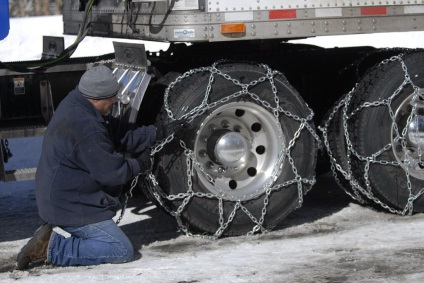 Lanțurile de zăpadă pentru camioane învață să aleagă
