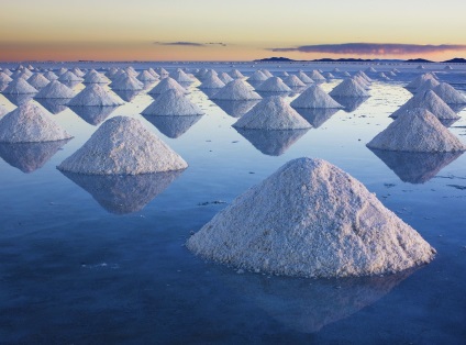 Miracol oglindă - lacul de sare uscat al lui Uyuni