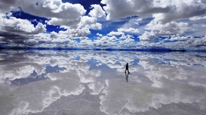 Miracol oglindă - lacul de sare uscat al lui Uyuni