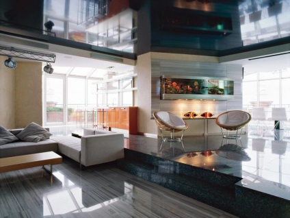 Designul și decorarea interioară a livingului în stilul de înaltă tehnologie, cum să alegeți mobilier, candelabre, perdele și