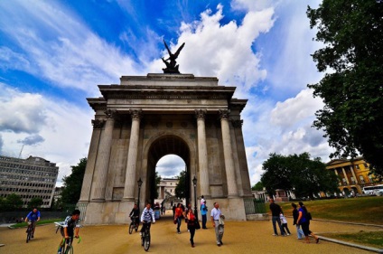 Puncte de atracție din Londra (fotografie cu nume), placinta engleza