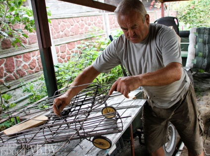 Enthusiast származó Chernavchitsy csinál kézműves repülőgép a második világháború