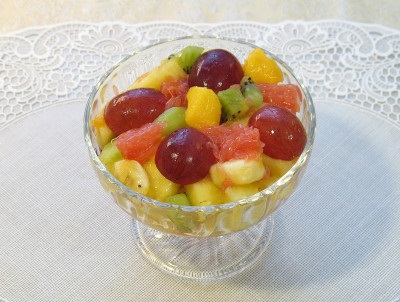 Salată de fructe, salate de fructe pentru fiecare gust, cu iaurt și fără