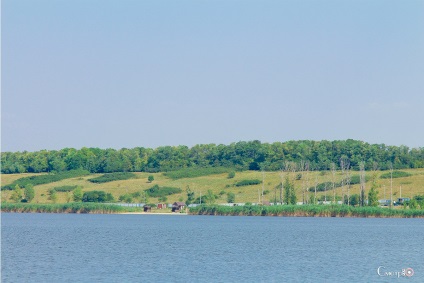 Ahol pihenni Taganrog nyári kurlatsky tó