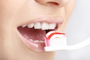 Cum să evitați problemele dentare în timpul sarcinii