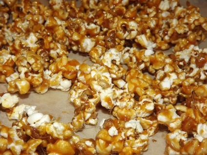 Cum să faci popcorn dulce acasă