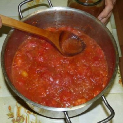 Cum se face sosul de rosii