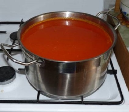 Cum se face sosul de rosii
