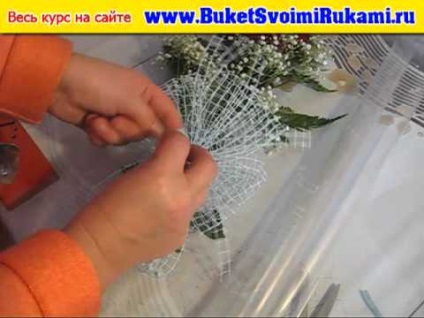 Cum se asamblează un buchet simplu de crizanteme pentru 500 de ruble