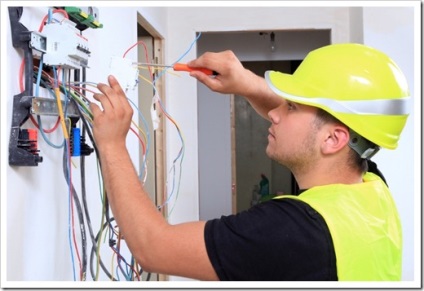 Cum de a deveni un electrician învață cum să devii un specialist competent