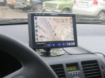 Cum să alegeți corect GPS-navigatorul auto, ce alegere este mai bună