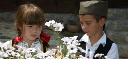 Как са сърби външния вид на мъжете и жените, по-специално естеството и култура