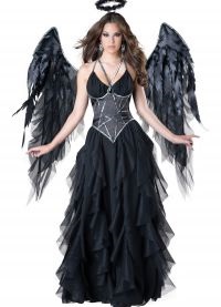 Costumul unui înger pentru Halloween