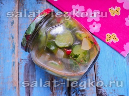 Salata de castravete Latgalian pentru reteta de iarna cu fotografie
