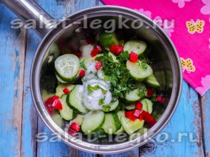 Salata de castravete Latgalian pentru reteta de iarna cu fotografie