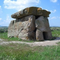 Legendele dolmens sunt vechi și moderne