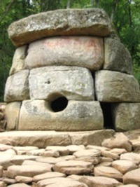 Legendele dolmens sunt vechi și moderne