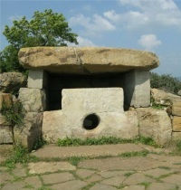 Legendele dolmens sunt vechi și moderne