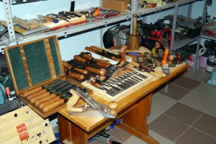 Atelier de mobilier pentru selecția de instrumente pentru începători