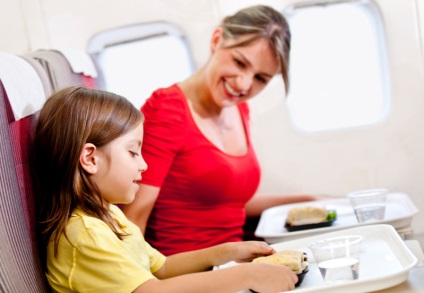 Medweb - luați alimente pentru copii în avion cu dvs. sau comandați la bord
