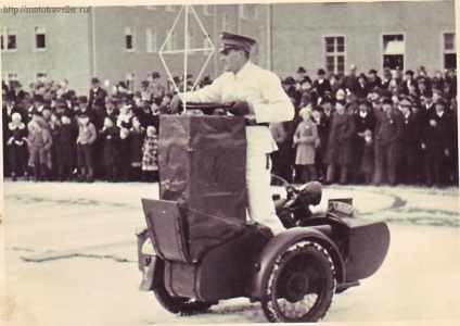 Motociclete Wehrmacht, au participat la cel de-al doilea război mondial, călătoresc pe o motocicletă și nu numai