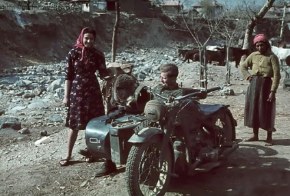 Motociclete Wehrmacht, au participat la cel de-al doilea război mondial, călătoresc pe o motocicletă și nu numai