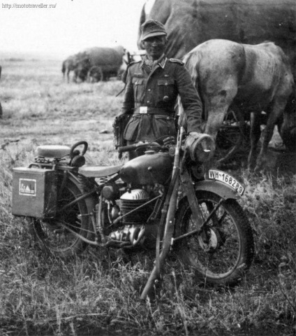 Motociclete Wehrmacht, au participat la cel de-al doilea război mondial, călătoresc pe o motocicletă și nu numai