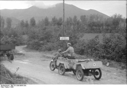 Motociclete Wehrmacht, au participat la cel de-al doilea război mondial, călătoresc pe o motocicletă și nu numai