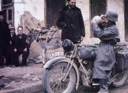 Motociclete Wehrmacht, au participat la cel de-al doilea război mondial, călătoresc pe o motocicletă și nu numai
