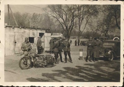 Motociclete Wehrmacht, au participat la cel de-al doilea război mondial, călătoresc pe o motocicletă și nu numai