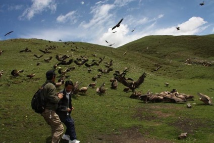 Inmormântarea inimii în Tibet (nervos să nu te uiți!)