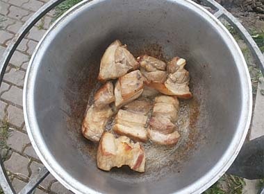 Pilaf din carne de porc în cazan - rețetă pas cu pas