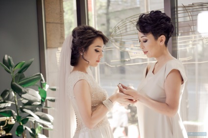 Sesiune foto de nunta de la mama si fiica lui Hasanova si Assel