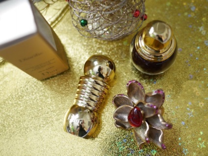 Crăciun de aur pe buze cu ruj diorific 065 de aur - Elena Elena