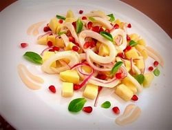 Salată «calmar cu mere»